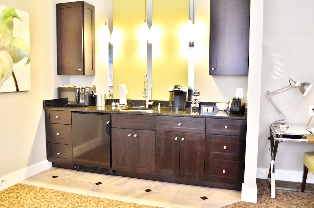 This photo shows the entire wet bar in the Luxury Suite with Kitchenette at the Culpeper Center.